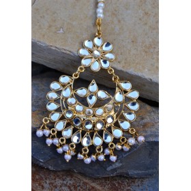 Kundan Pearl Maang Tikka